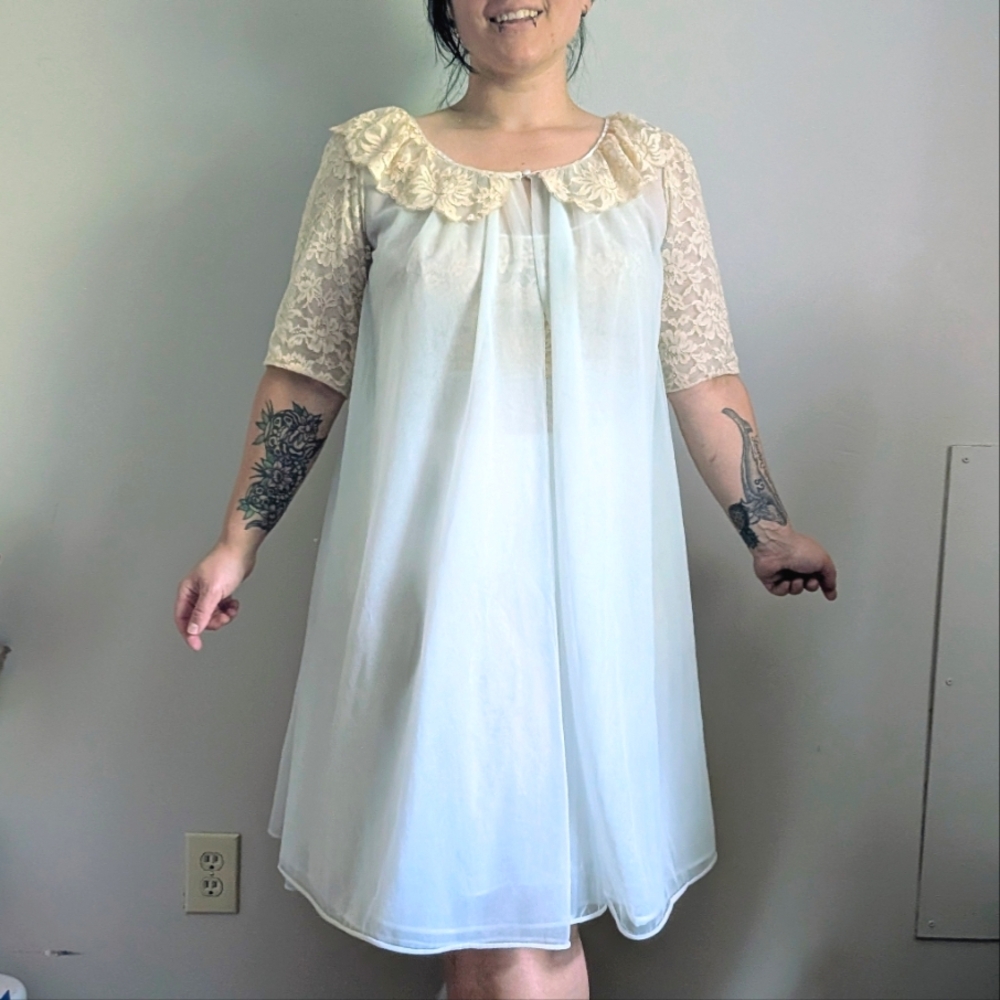 50s Vintage Vanity Fair 2 Piece Chemise Robe Lace Fairycore Peignoir Set 34 - Picture 3 of 16